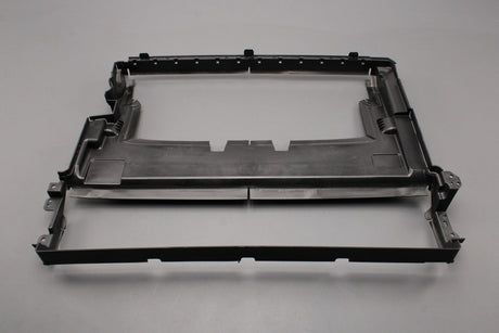 Range Rover Velar 2017-on 2.0L radiator air guide (front) LR152424