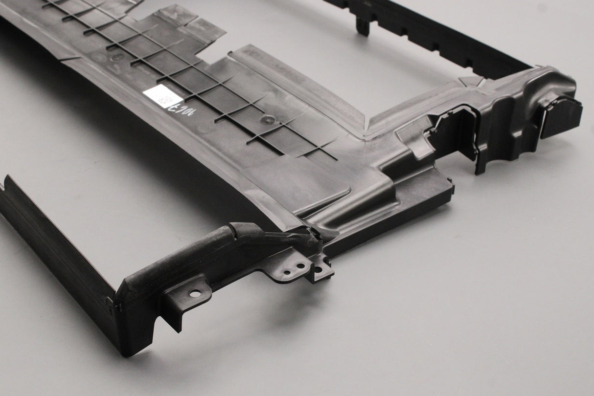 Range Rover Velar 2017-on 2.0L radiator air guide (front) LR152424