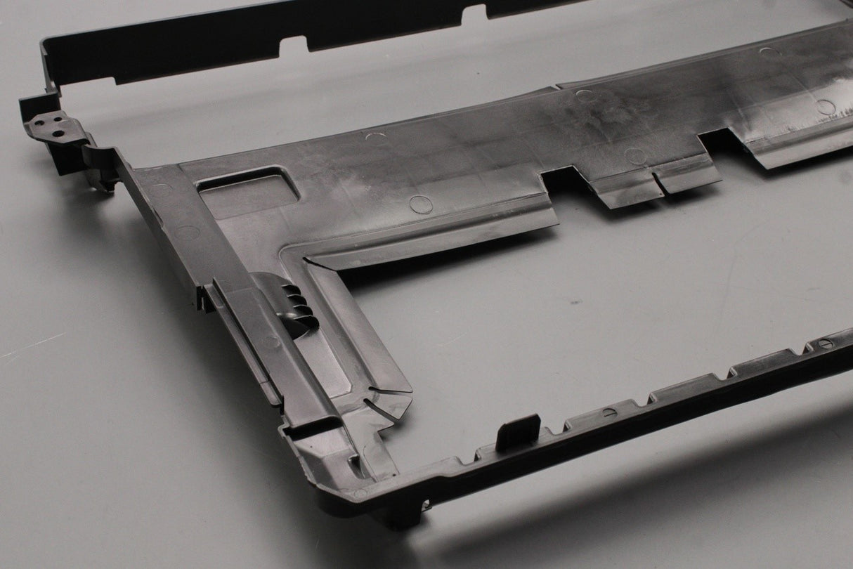 Range Rover Velar 2017-on 2.0L radiator air guide (front) LR152424