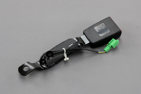 VW Polo SEAT Ibiza 10-17 front seatbelt latch (right) 6R0857756D QVZ