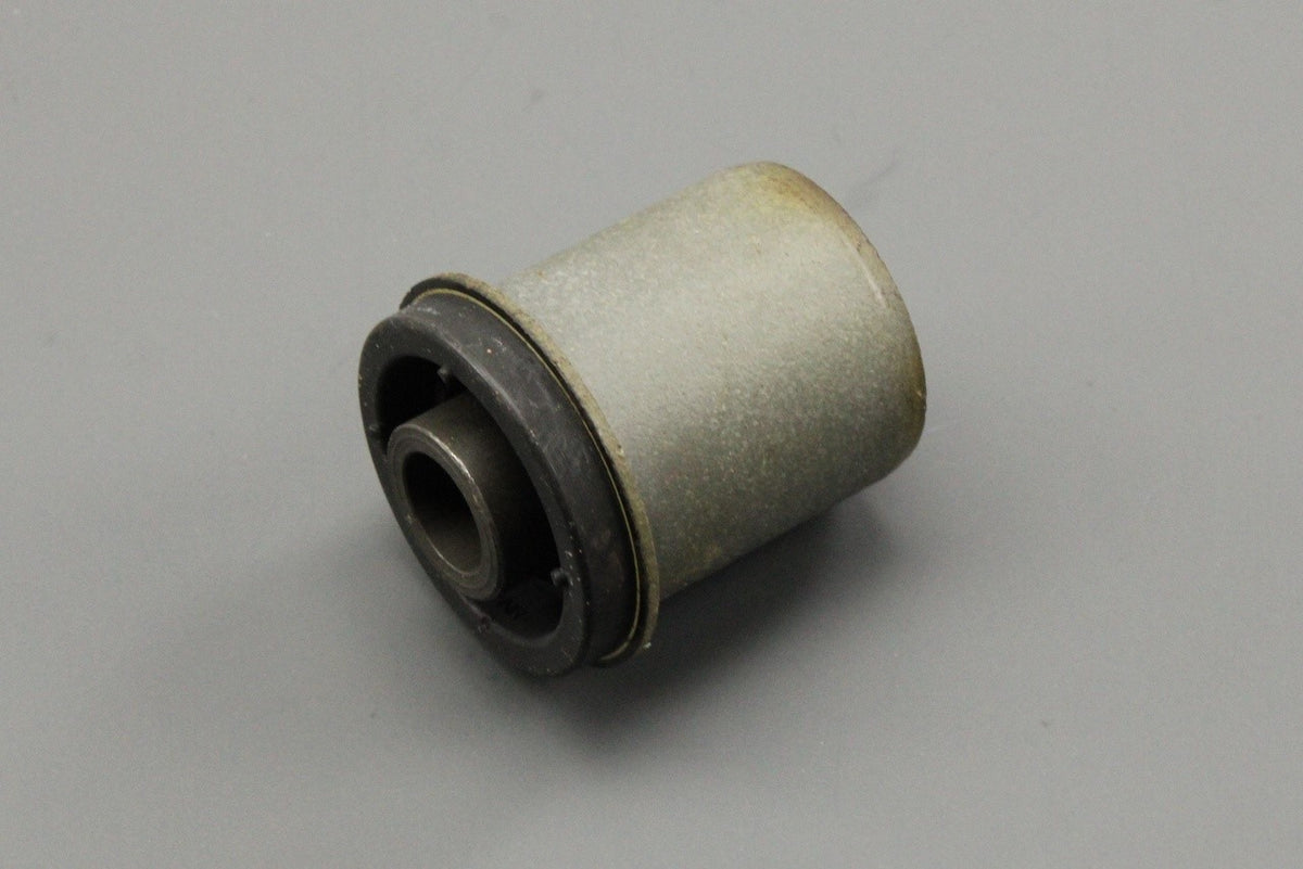 Bentley Mulsanne 2011-2021 rear wishbone rubber bush 3Y0505545, view 1