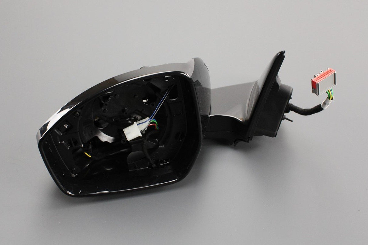 Land Rover wing mirror housing (left) LR068140