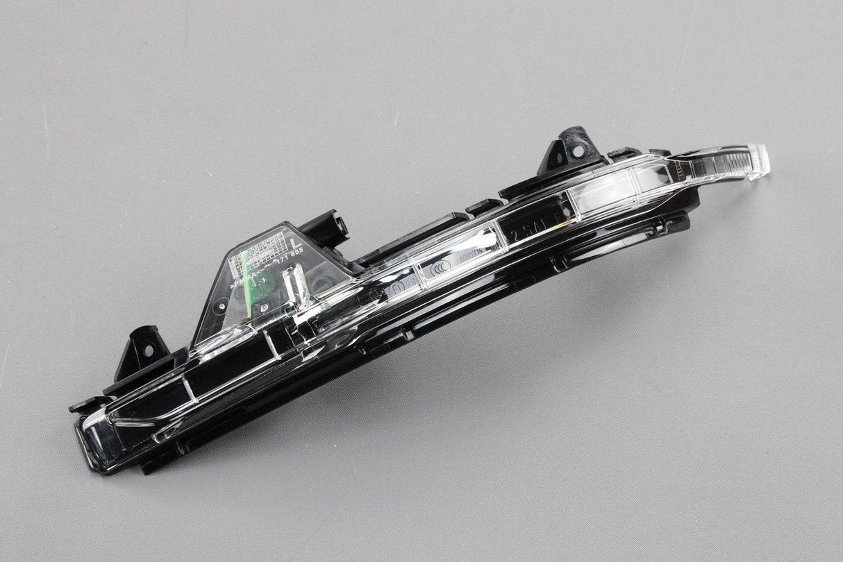 Audi A7 RS7 15-18 mirror turn signal indicator lens (left) 4G8949101A