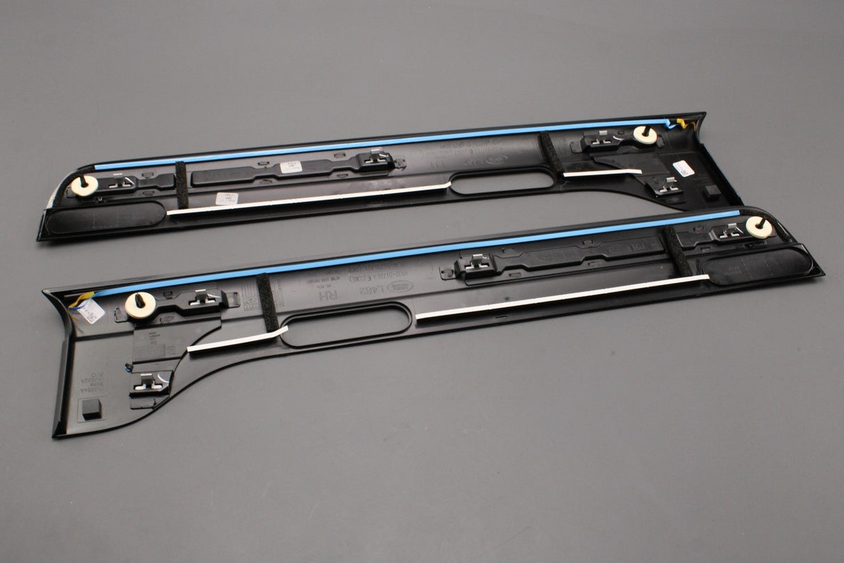 Land Rover Discovery 5 2017-on roof rail finishing trim VPLRR0166