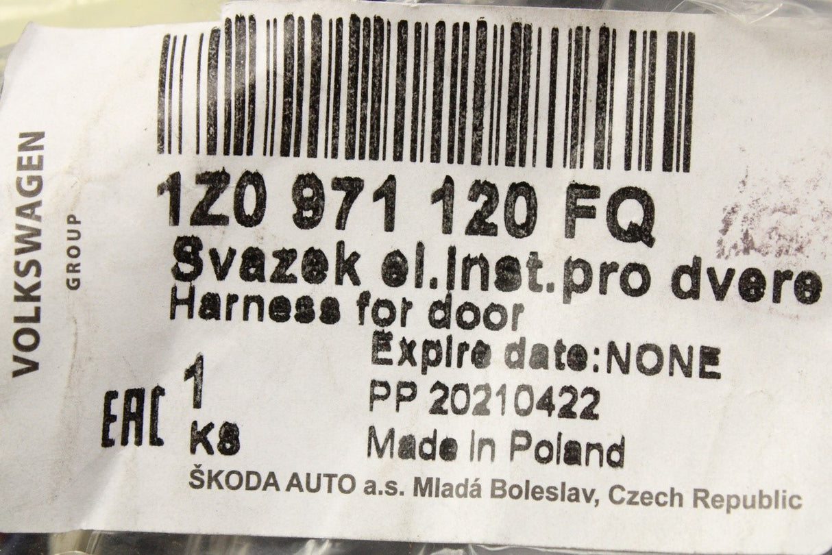 Skoda Octavia 2009-2013 drivers door wiring harness 1Z0971120FQ