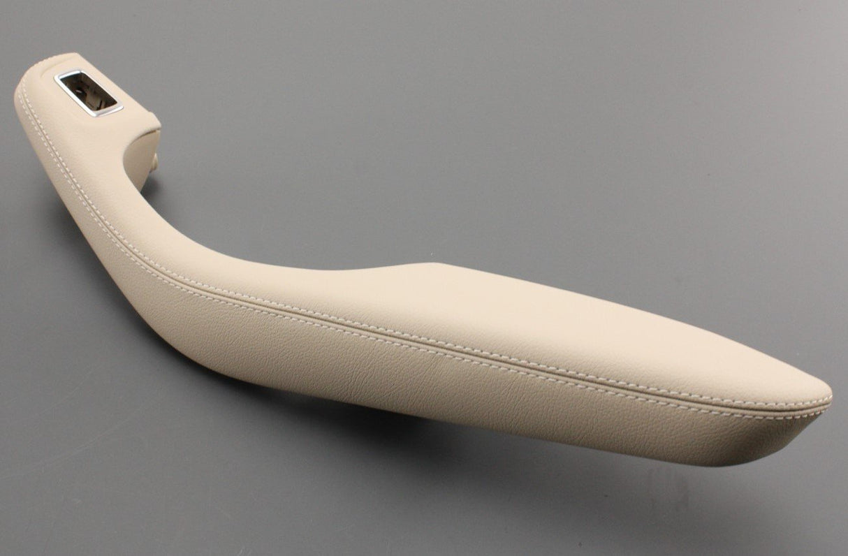 Mercedes-Benz C-Class door arm rest (rear right) A2057300694 8S09