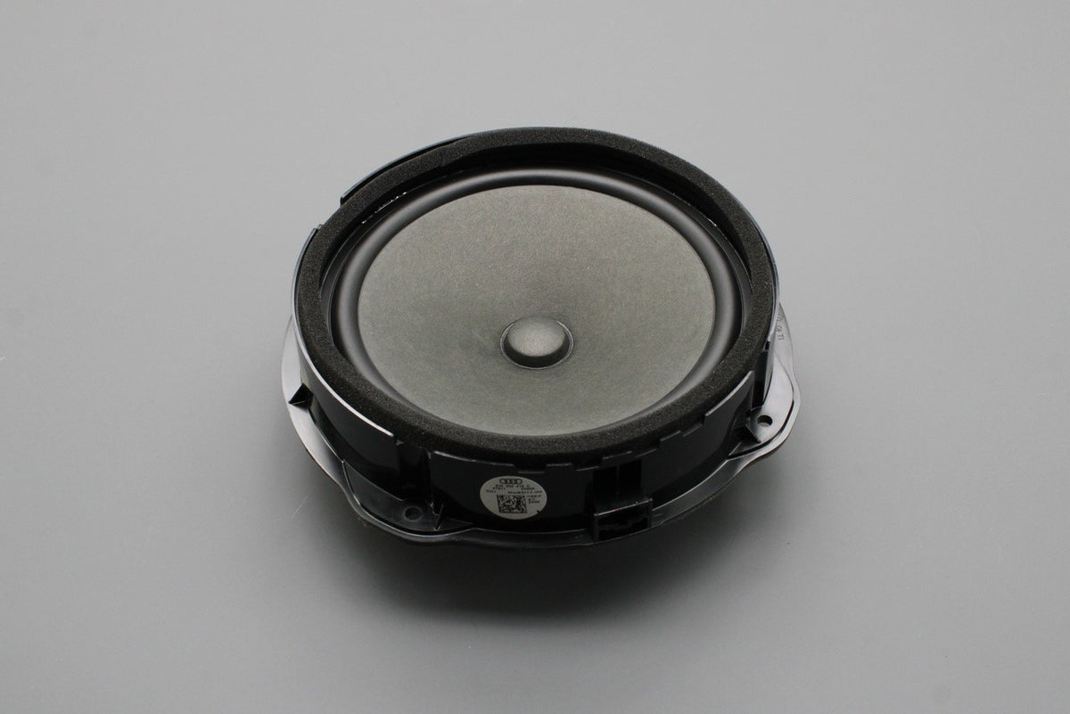Audi A3 S3 RS3 2013-20 Q2 2017-on front door bass loudspeaker 8V0035415C, view 1