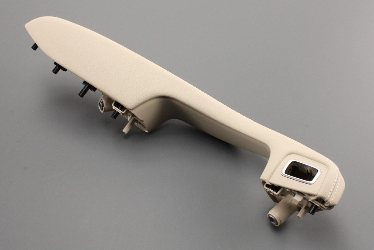 Mercedes-Benz C-Class door arm rest (rear right) A2057300694 8S09