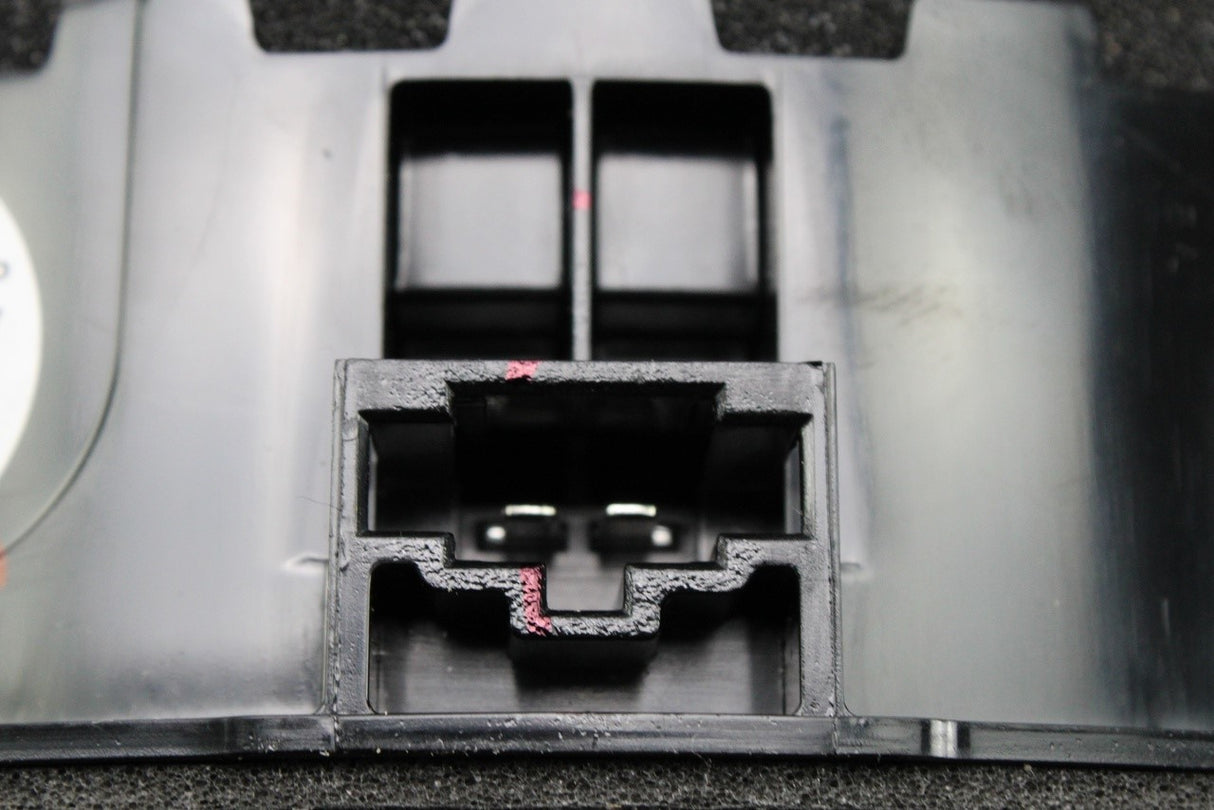 Audi A3 S3 RS3 2013-20 Q2 2017-on front door bass loudspeaker 8V0035415C