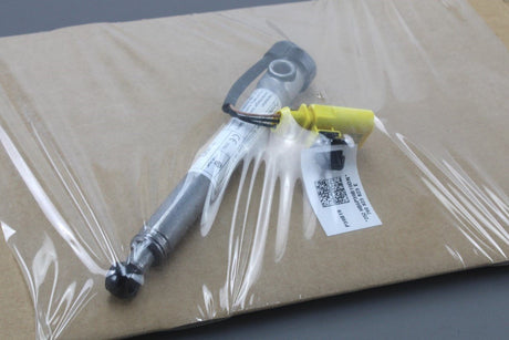 VW Touareg pedestrian protection activator 760823823E