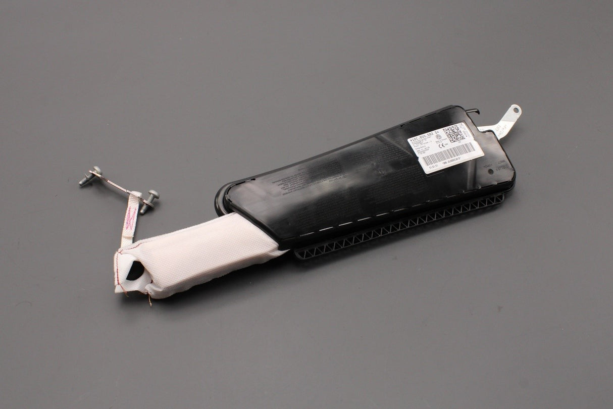 VW ID.3 ID.4 ID.5 Caddy 21-on T6.1 22-24 seat airbag (right) 10C880582D