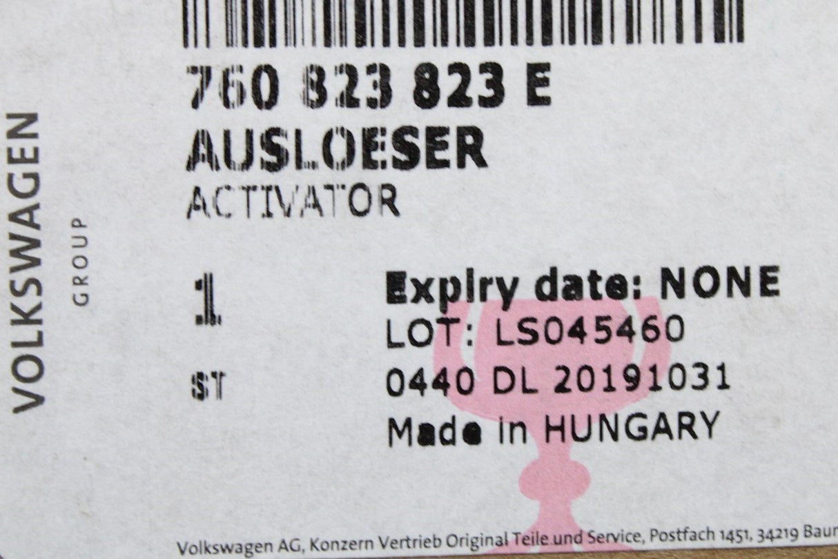 VW Touareg pedestrian protection activator 760823823E