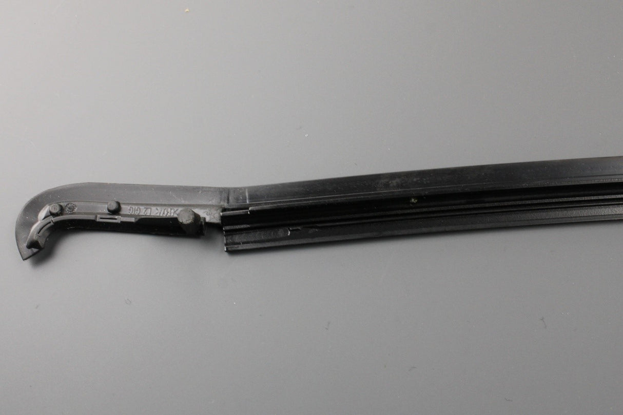 Audi A5 S5 08-16 RS5 10-16 left roof rail trim (coupe) 8T0853703H 1P9
