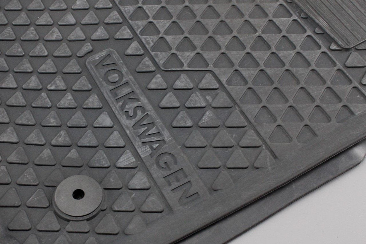 VW Touran 1T 2007-2015 front rubber floor mats set (RHD) 1T2061501A 041