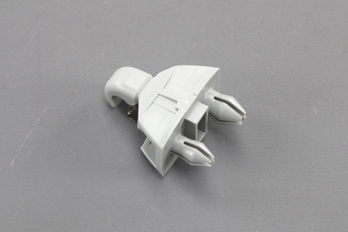 Audi A6 A7 A8 e-tron RS6 RS7 sun visor retaining clip 4G0857562A EP5