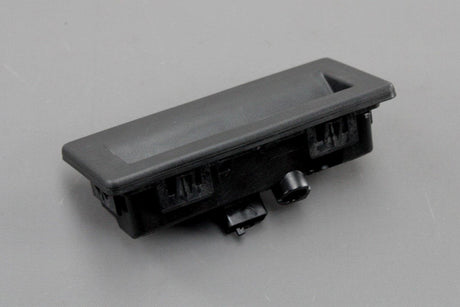 VW Tiguan Touran Audi A4 RS4 Skoda Yeti SEAT boot lid handle 3V0827566