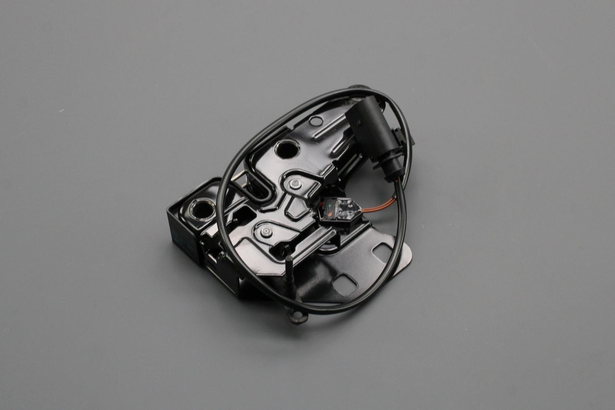 Audi R8 2016-2024 front bonnet latch 4S0823509