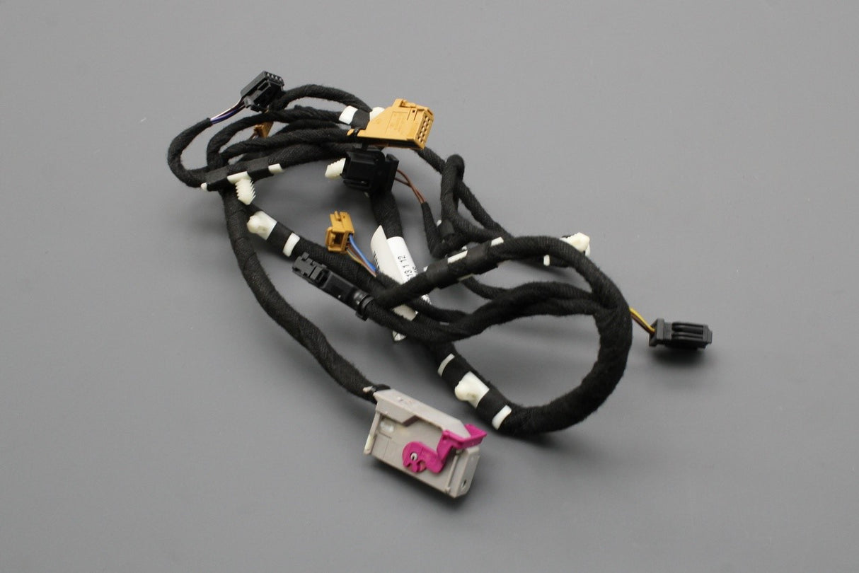 Audi A3 S3 8P 2008-2013 drivers door trim wiring harness 8P4971035S