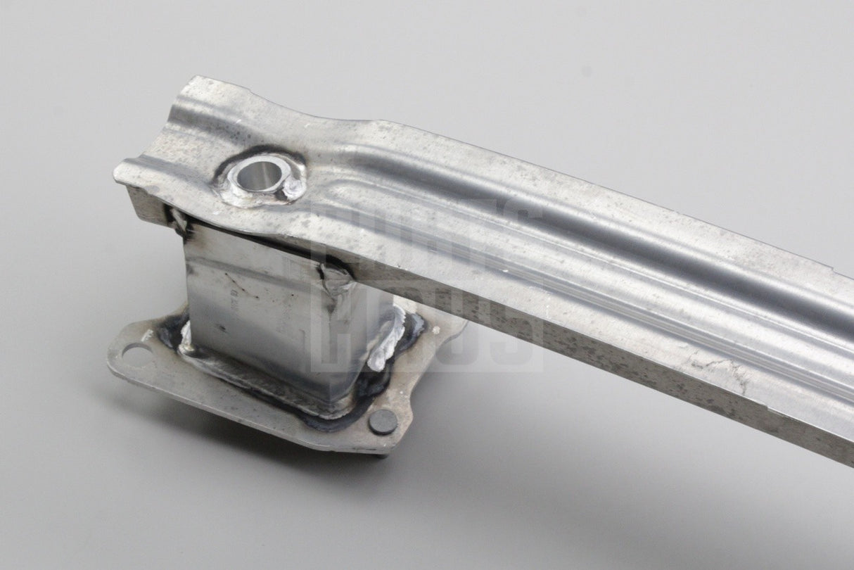 Audi A4 S4 RS4 B9 A5 S5 RS5 rear bumper reinforcement bar 8W0807309H