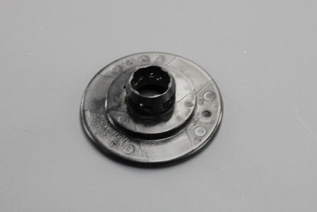 VW Golf Skoda SEAT Leon backrest mounting grommet (rear seats) 5Q0885677