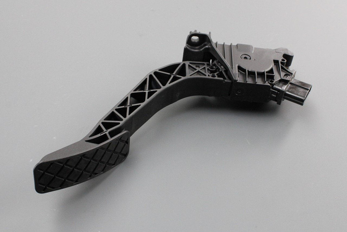 VW Golf Audi RS3 Skoda SEAT RHD accelerator pedal with module 5Q2723503F, view 1