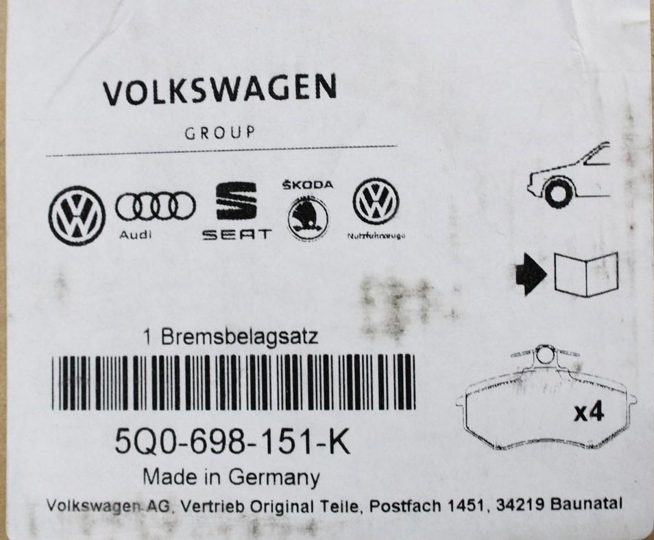 VW Golf GTI R Audi Skoda SEAT brake pad set 340x30mm (front) 5Q0698151K