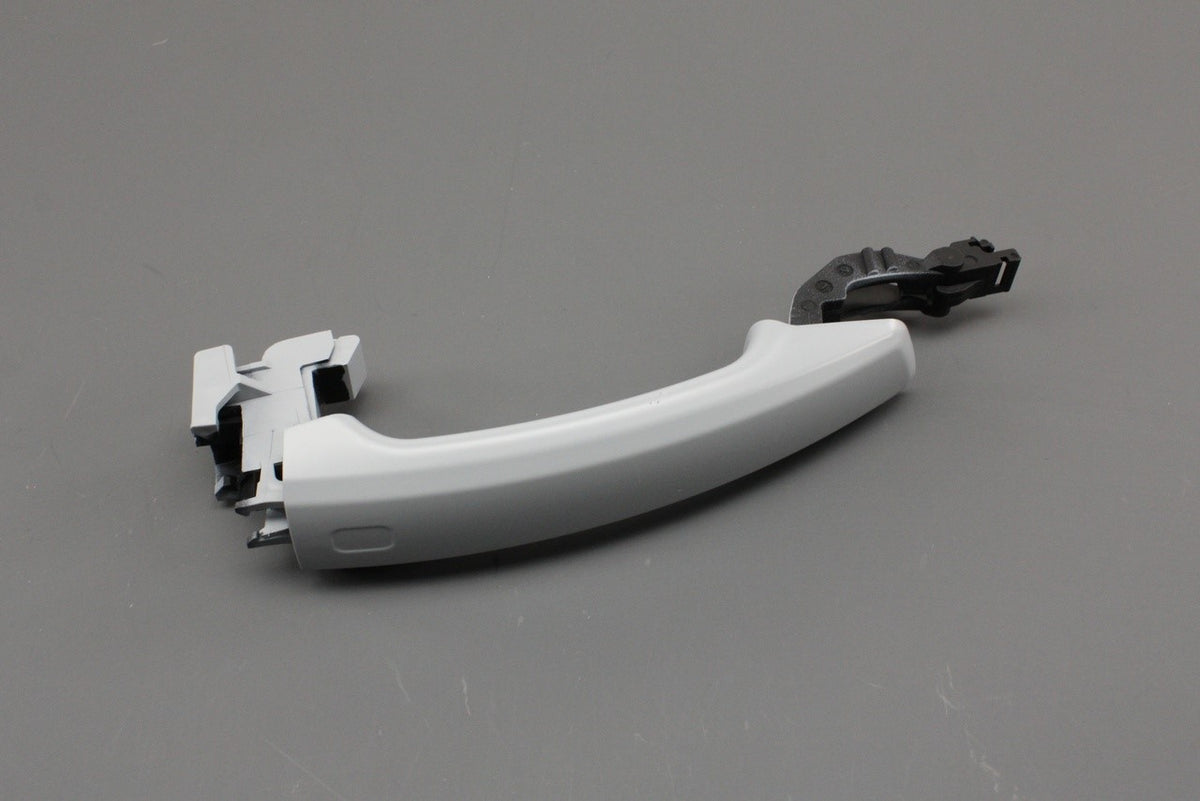 Audi A1 A3 S3 RS3 Q2 TT TTS TTRS door handle (left) 8V0837205A GRU, view 1