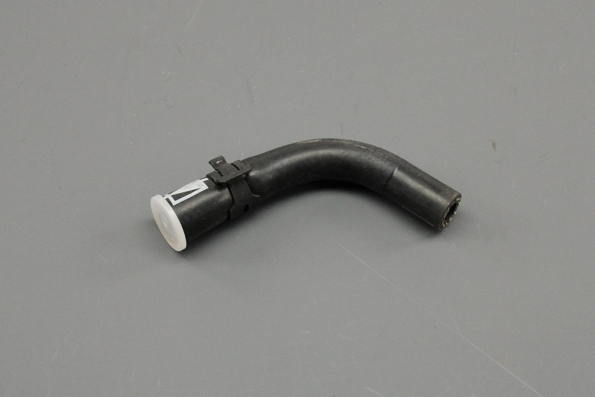 VW Audi Skoda SEAT fuel line hose with clips 03N130313, view 1