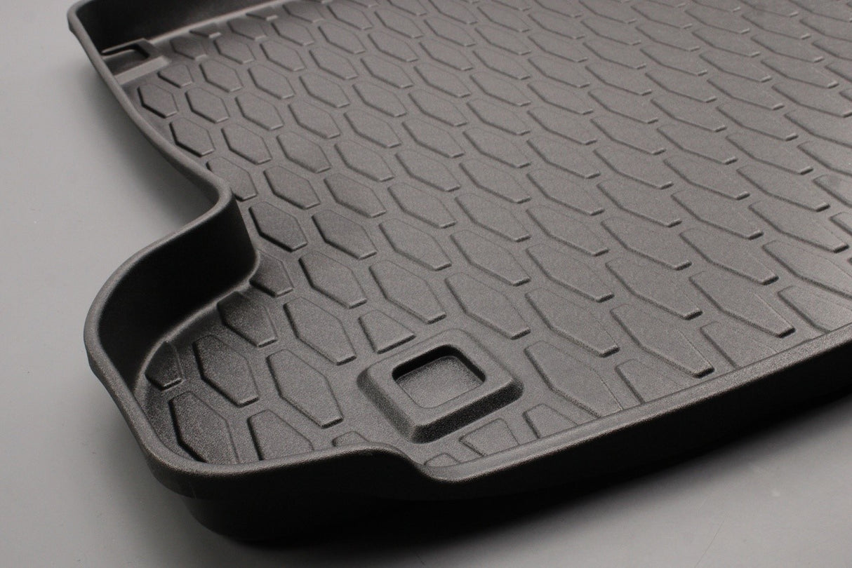 Jaguar F-Pace 2016-on semi-rigid boot liner T4A5569