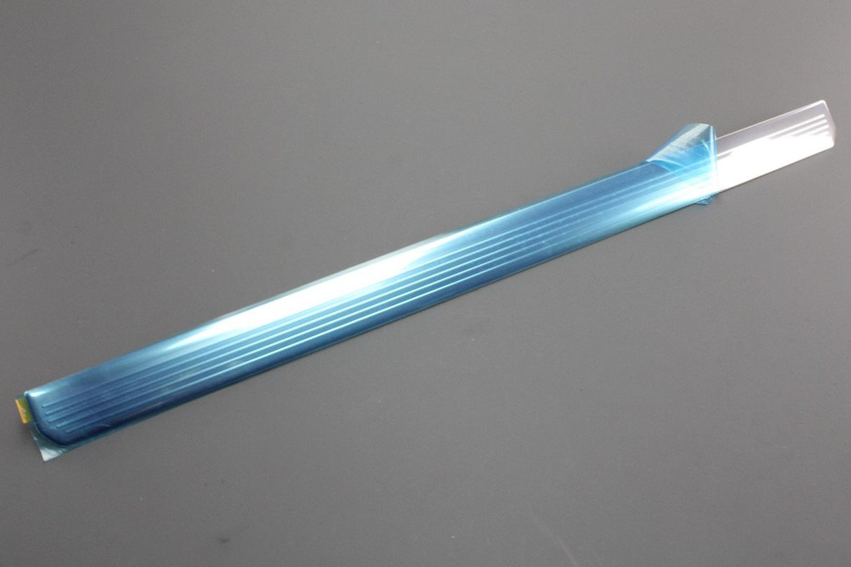 Mercedes-Benz CL door sill trim (right) A2166800435