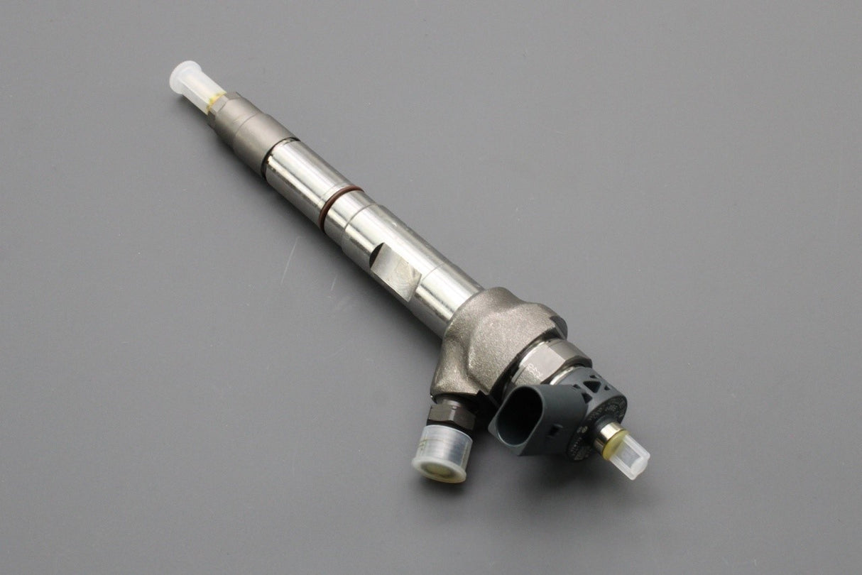 VW Golf MK7 Audi A3 Skoda Octavia SEAT 1.6 TDI fuel injector 04L130277AD