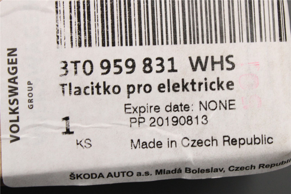 Skoda Superb 2008-15 boot lid release button switch 3T0959831 WHS