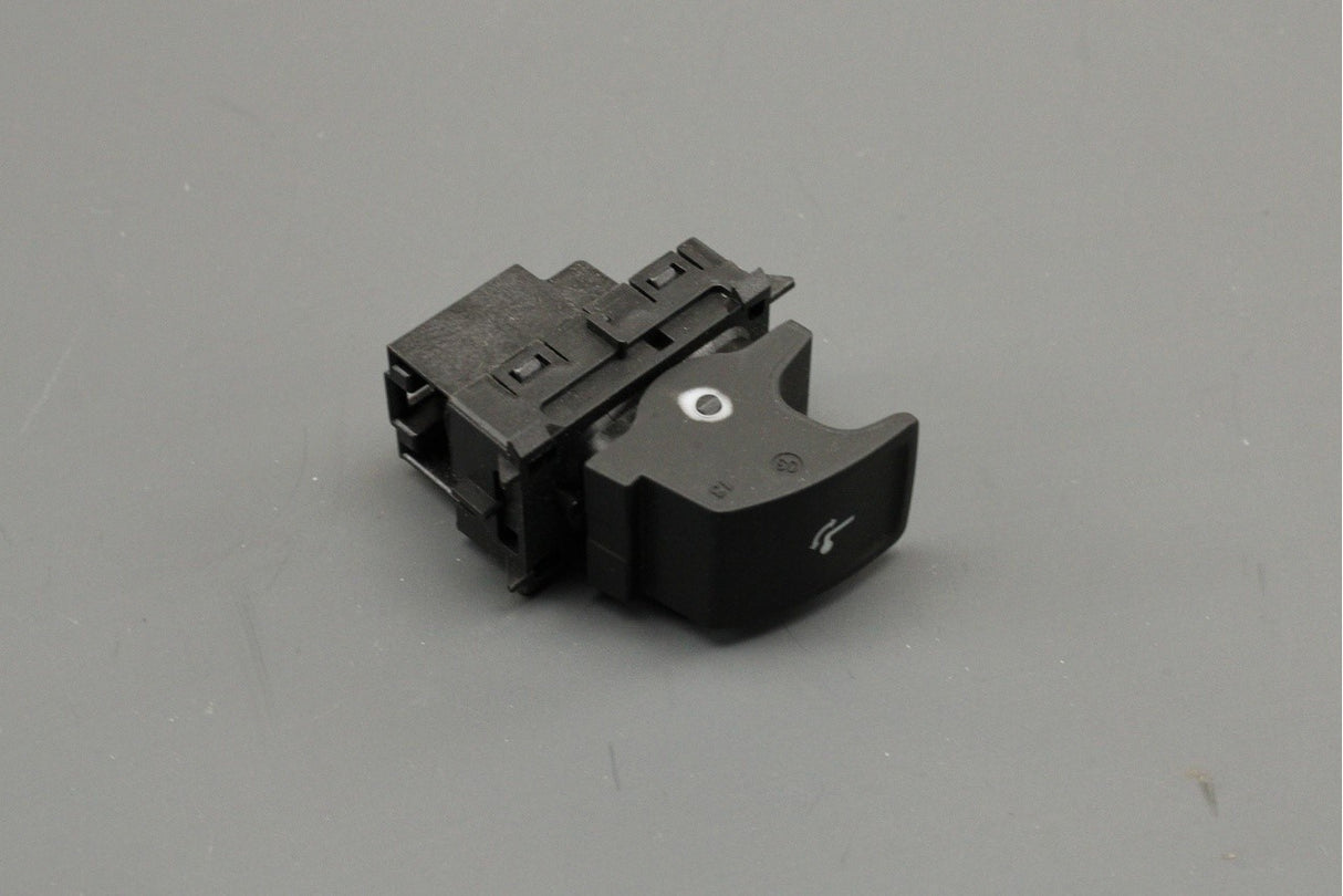 VW Passat B8 2015-2024 electric folding tow bar switch 3G0959511B WHS
