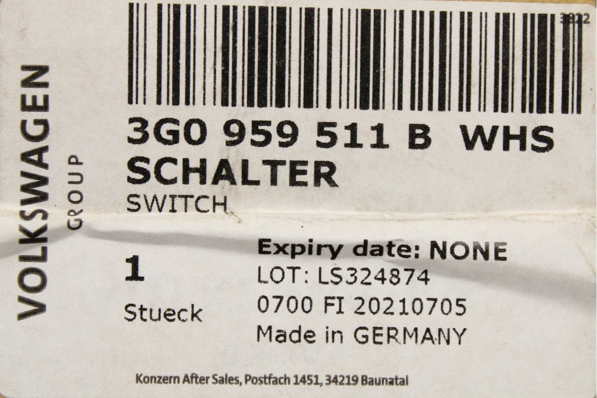 VW Passat B8 2015-2024 electric folding tow bar switch 3G0959511B WHS