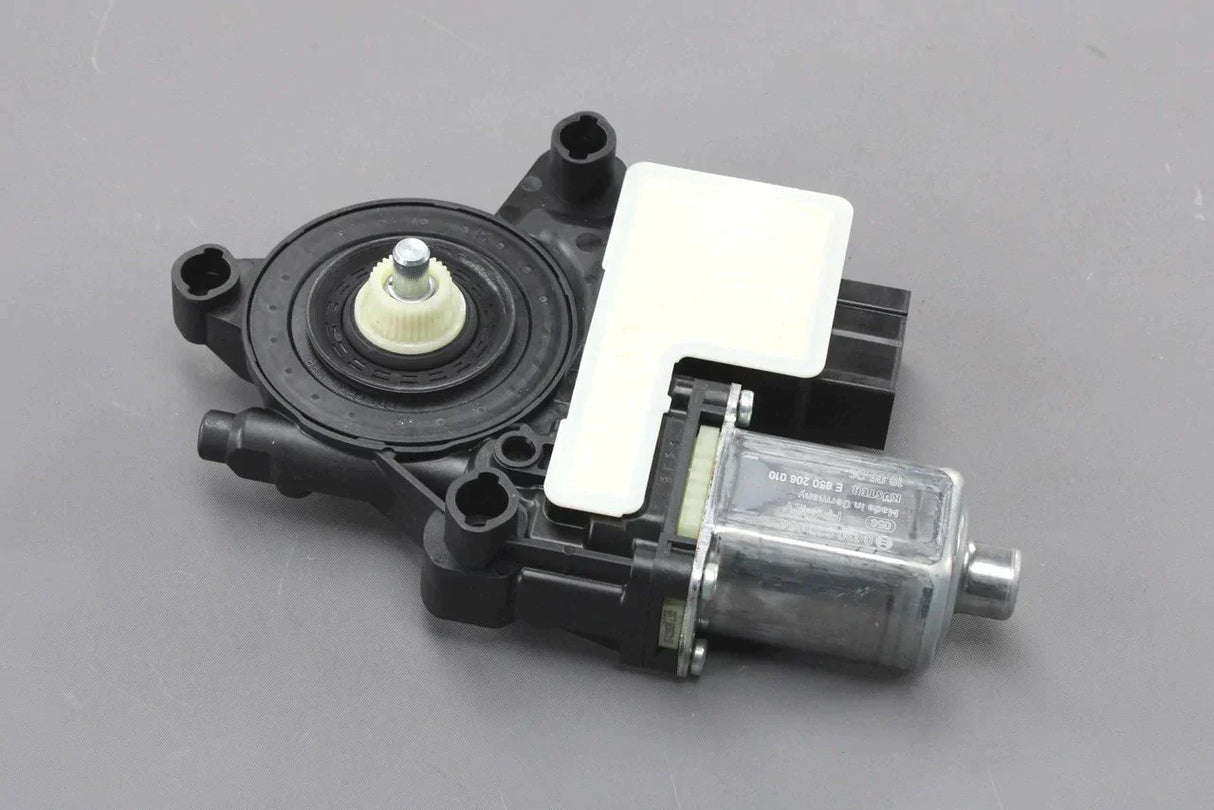 VW Polo AW SEAT Ibiza 2018-On Window motor (Front right-RHD) 2Q2959881D