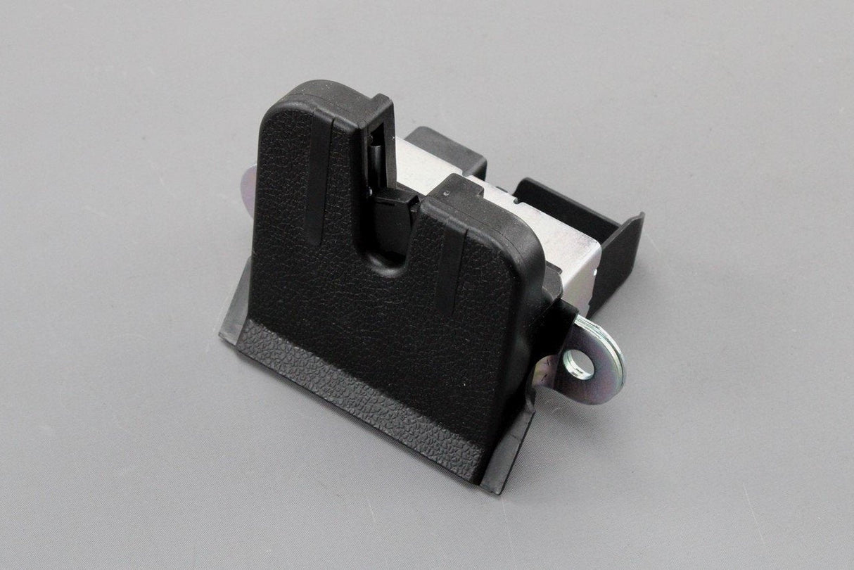 VW Polo 6R 6C 2010-17 tailgate boot lid lock latch 6R0827505E 9B9