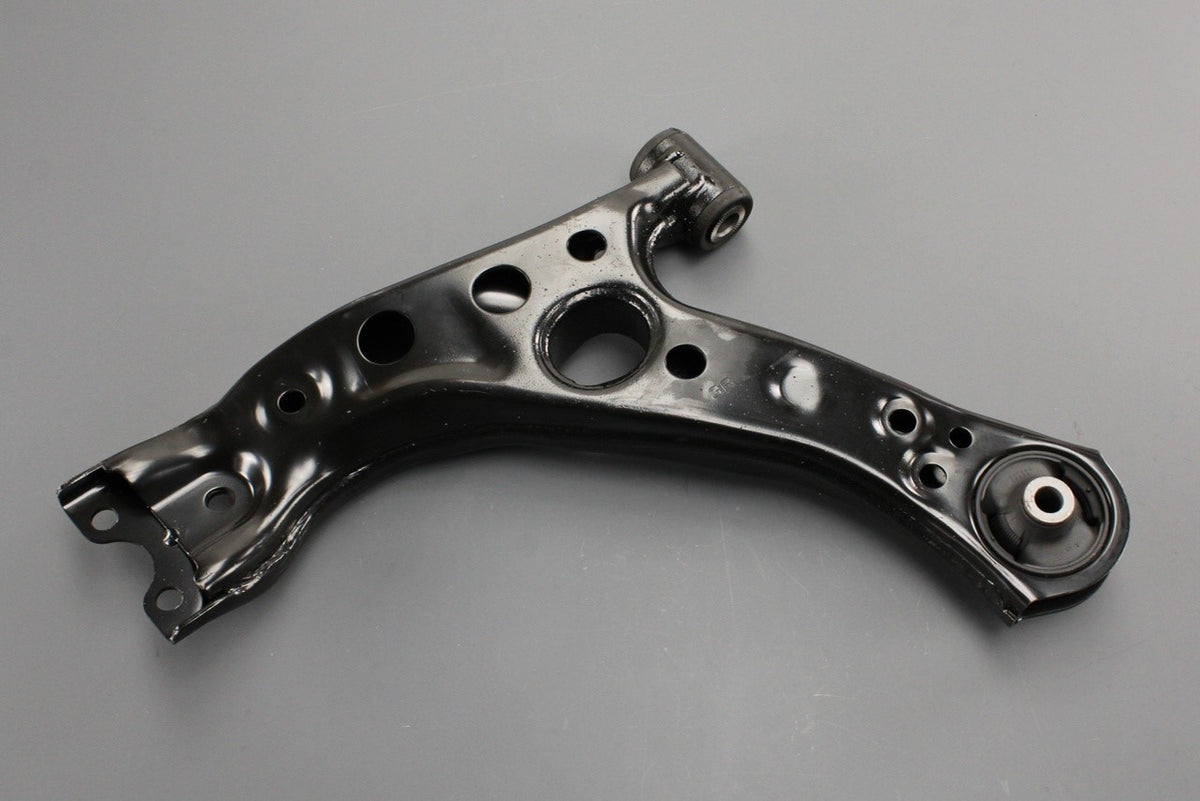 Toyota C-HR 16-on Corolla Cross lower control arm (right) 48068-10130, view 1