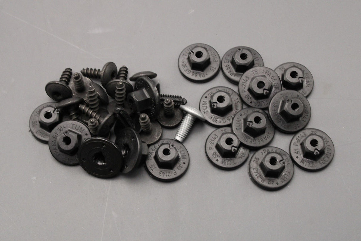 Audi Q5 2017-on wheel arch liner attachment parts kit 80A098629