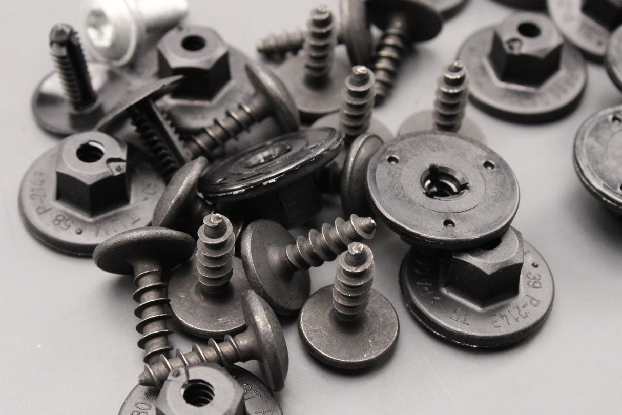 Audi Q5 2017-on wheel arch liner attachment parts kit 80A098629