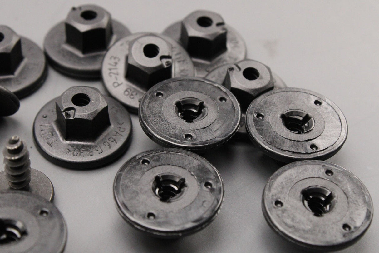 Audi Q5 2017-on wheel arch liner attachment parts kit 80A098629