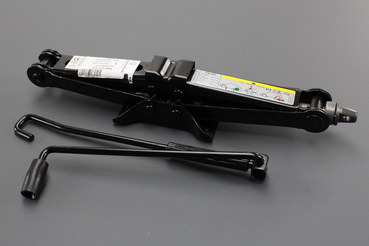 VW Golf MK8 Audi A3 Skoda SEAT spare wheel Jack with handle 5WA011031
