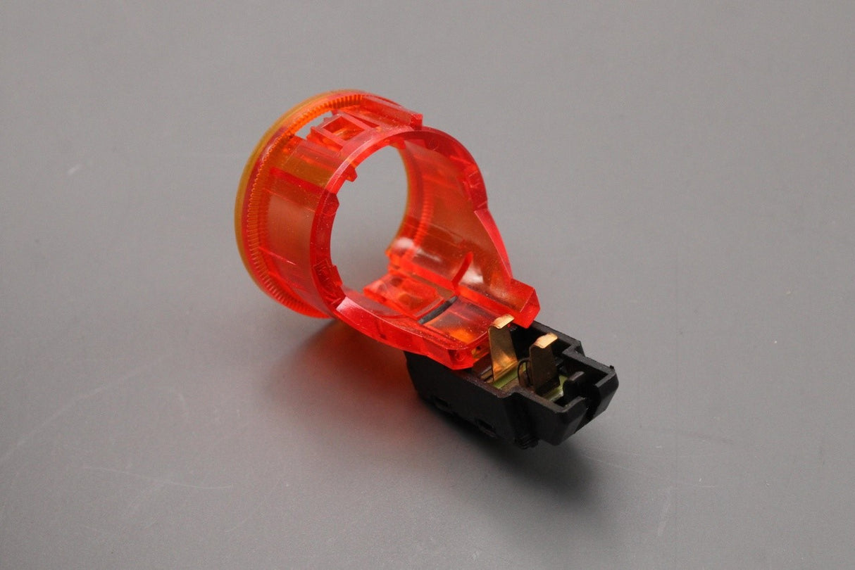 Audi A3 S3 A5 Q3 Q5 Q7 TT 12v cigarette lighter spring pin 8K0919343 4PK