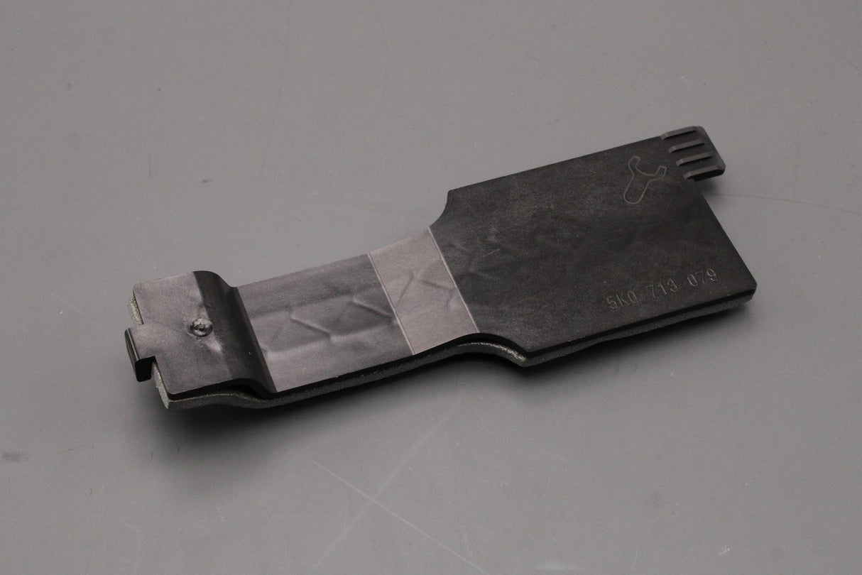 VW Golf MK7 MK7.5 Skoda SEAT DQ250 selector mechanism cover 5K0713079