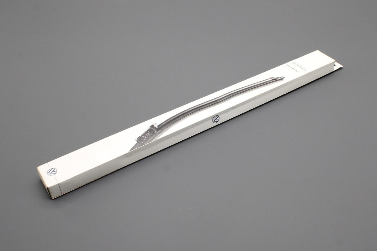 VW Touareg 2018-on RHD aerodynamic front wiper blades set 762998002B