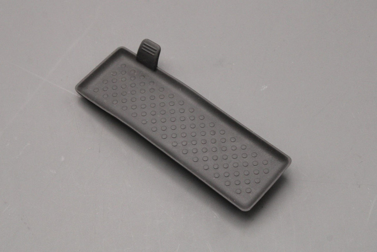 VW Arteon 17-on Passat B8 centre console storage insert 3G0863135 82V