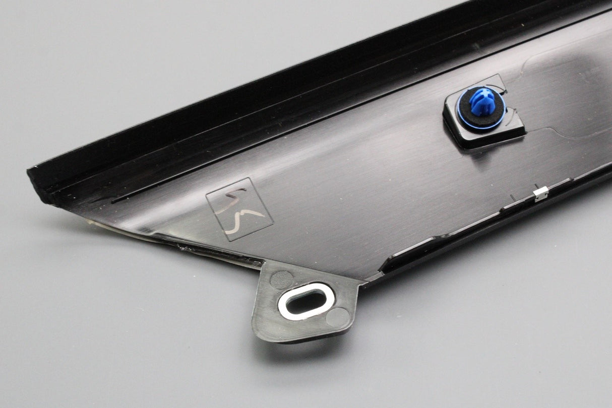 VW ID.Buzz gloss black exterior A-pillar trim (right) 1T3853266B 041