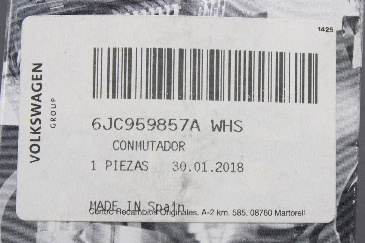SEAT Toledo 2016-19 drivers side electric window switch 6JC959857A WHS