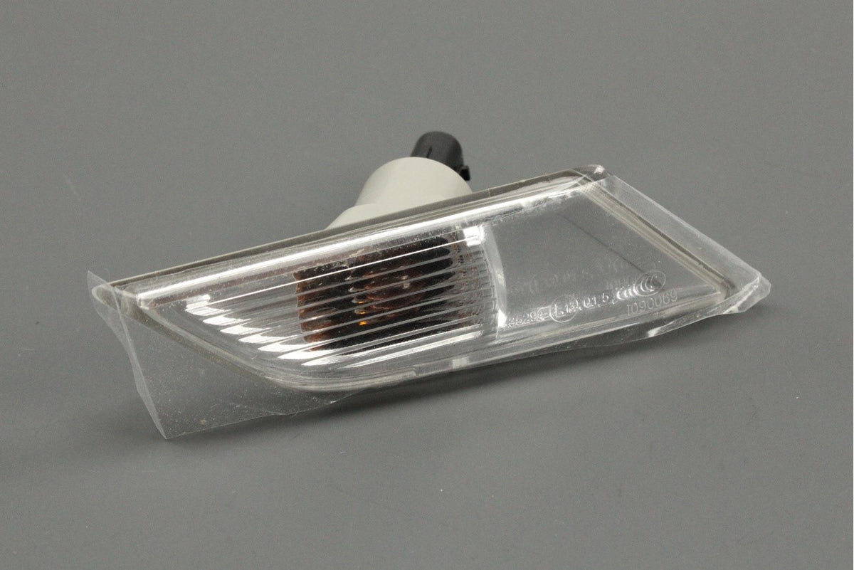 VW Transporter T6.1 2020-24 wing indicator repeater (right) 7LA949102, view 1