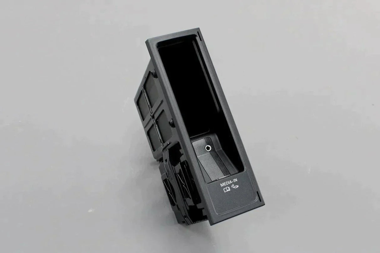 VW Scirocco Golf Cabriolet MK6 armrest comp with USB AUX 1Q0035348B