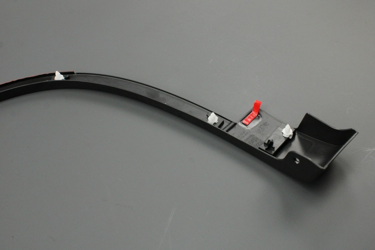 VW Tiguan 2008-2011 front wheel arch cover trim (right) 5N0854732A 9B9